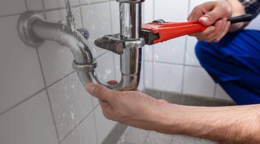 Professional bathroom faucet installation in Lysite, WY